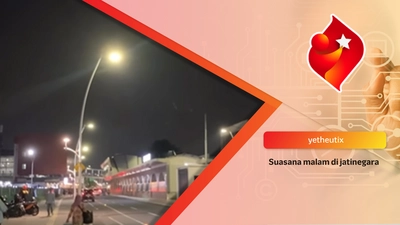 Suasana Malam Hari Di Jatinegara