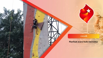 Wall climbing dan buka bersama