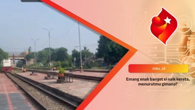 Emang enak banget si naik kereta, menurutmu gimana?