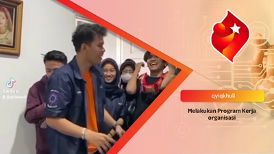 Melakukan Program Kerja organisasi