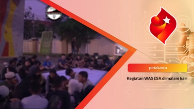 Wall climbing dan buka bersama